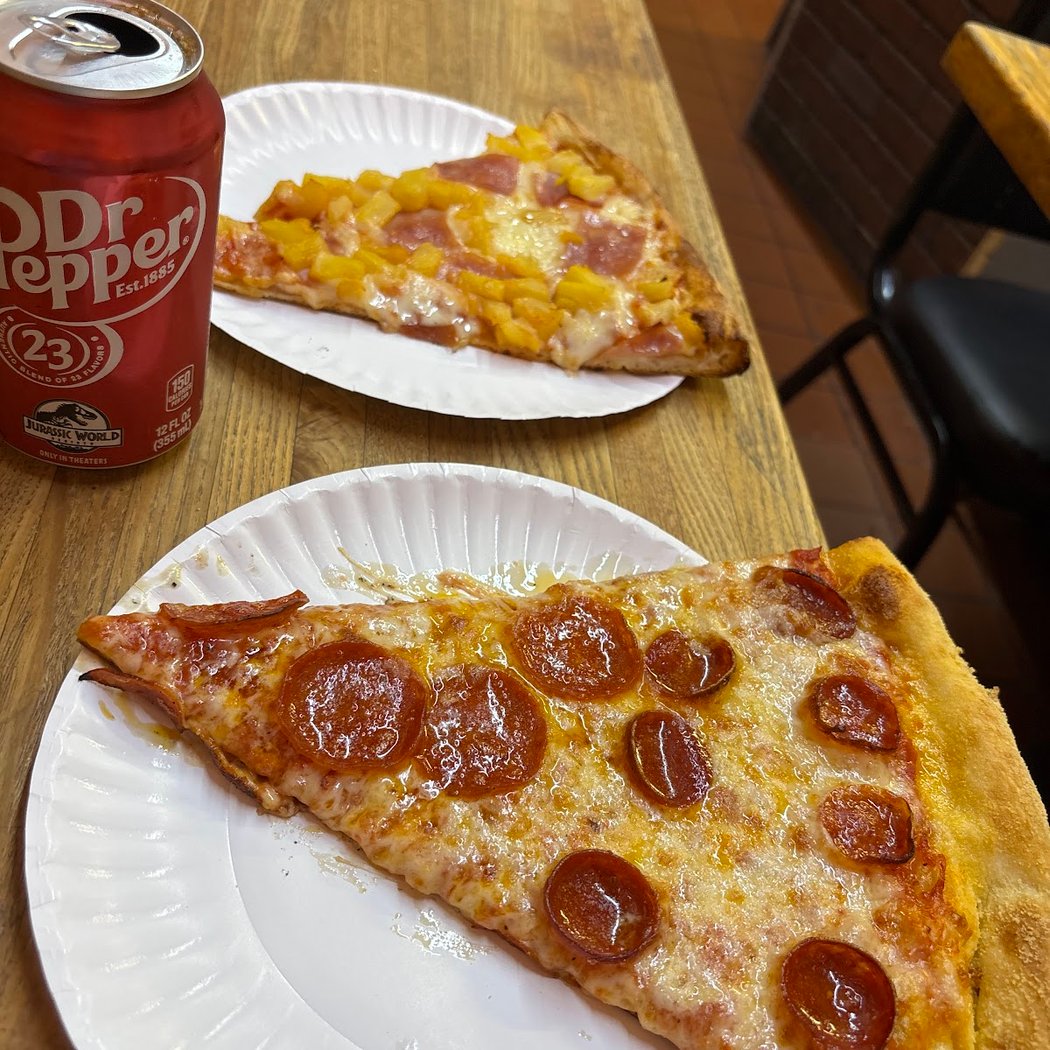 La Traviata Pizzeria 4