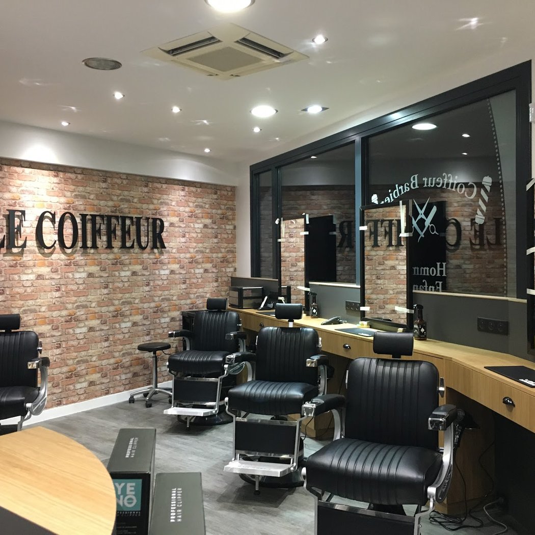 LE COIFFEUR Maître Artisan Barbier Coiffeur Hommes-Enfant 1