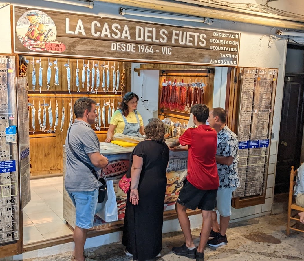 LA CASA DELS FUETS 2