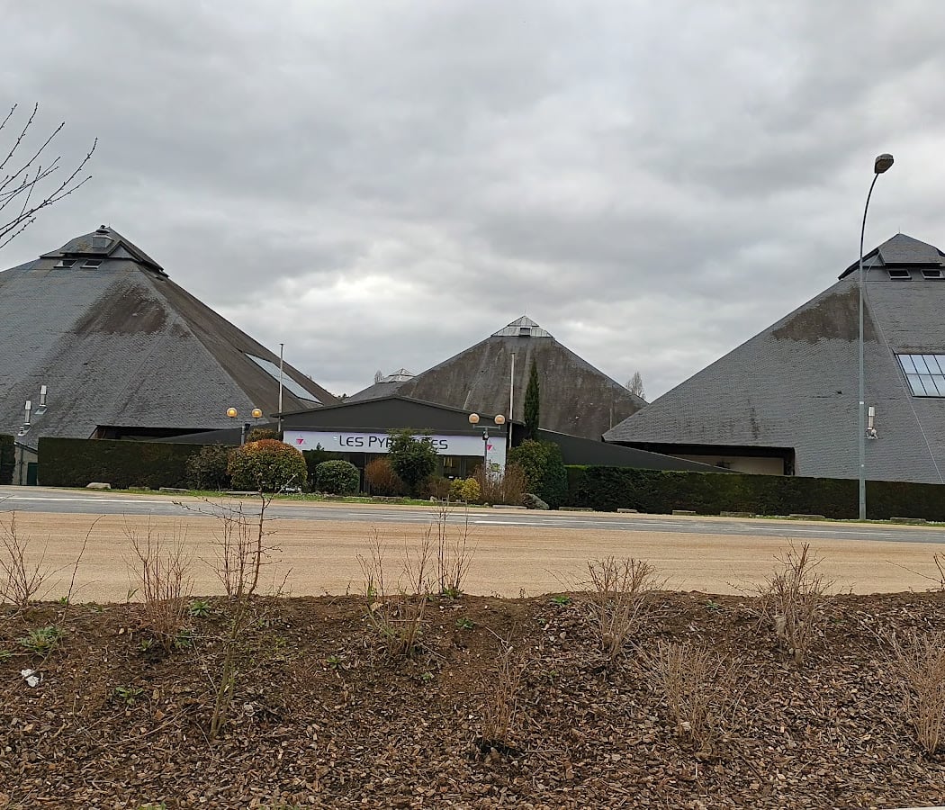 Les Pyramides 2