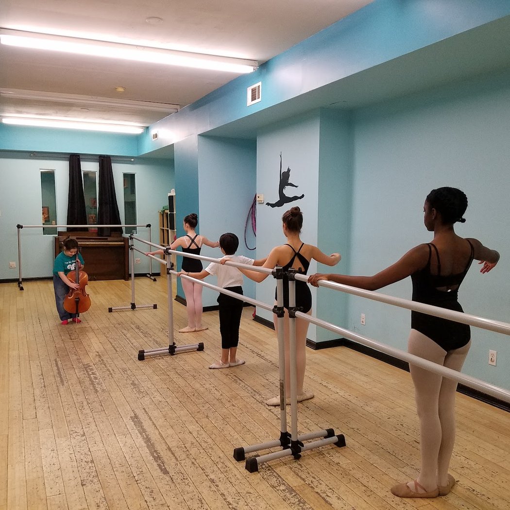 Jeté Dance Center 3