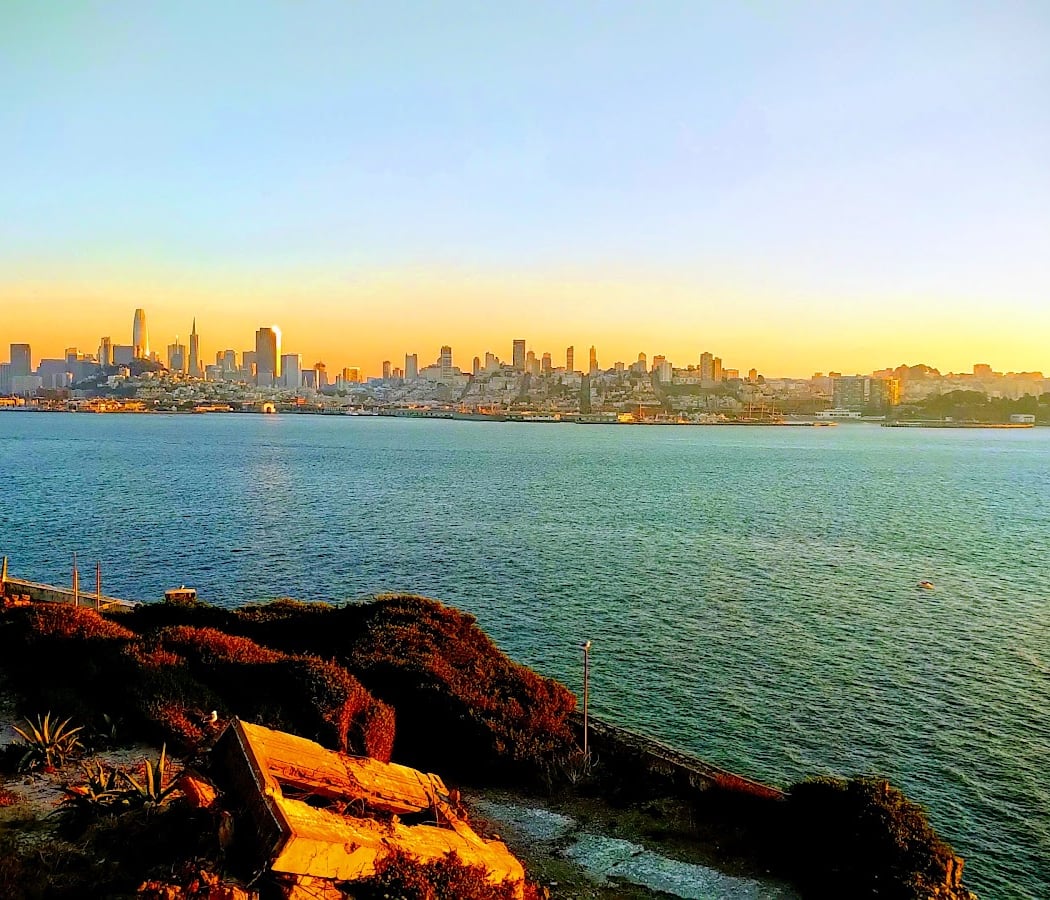 Alcatraz Night Tour: Alcatraz Island + World-Renowned Cellhouse 4