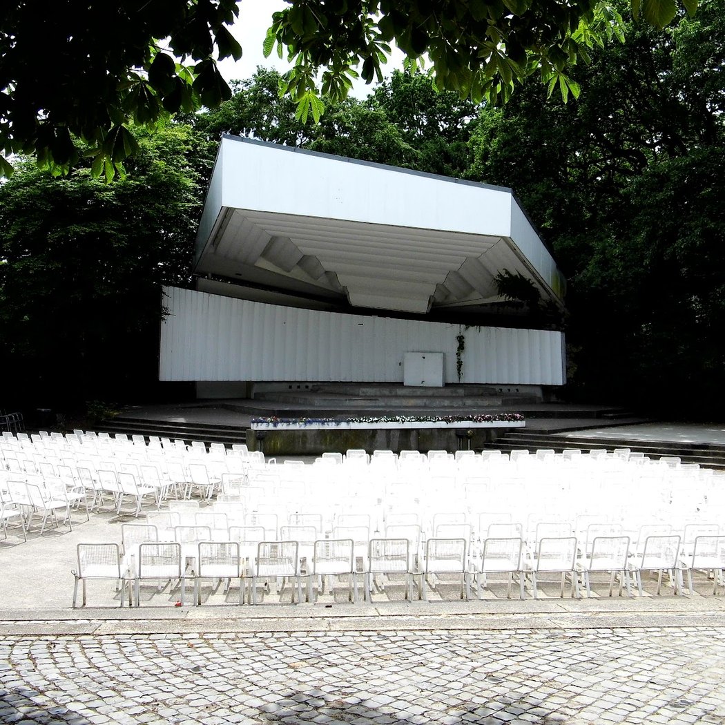 Bandstand Freilichtbuhne Planten Un Blomen 2