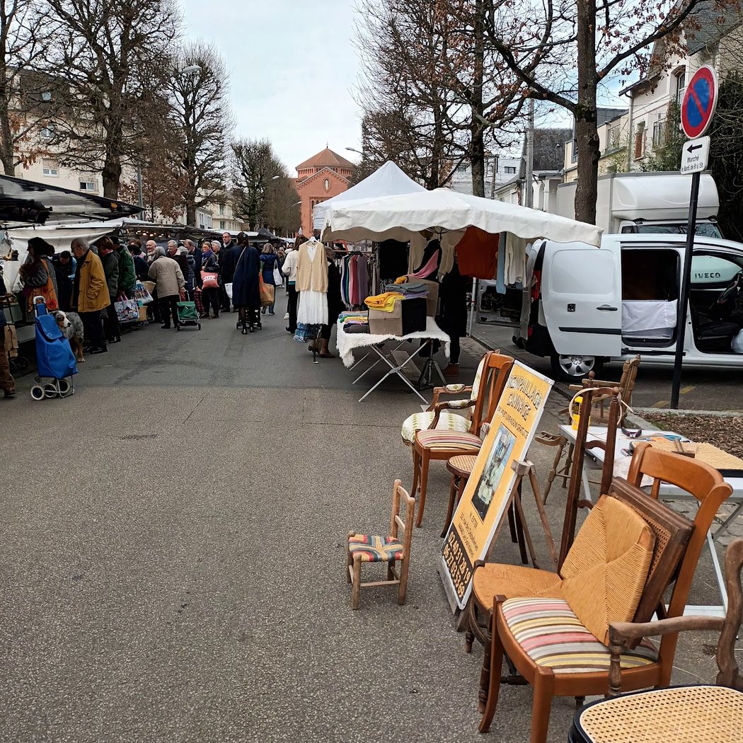 Vide-greniers caritatif 2