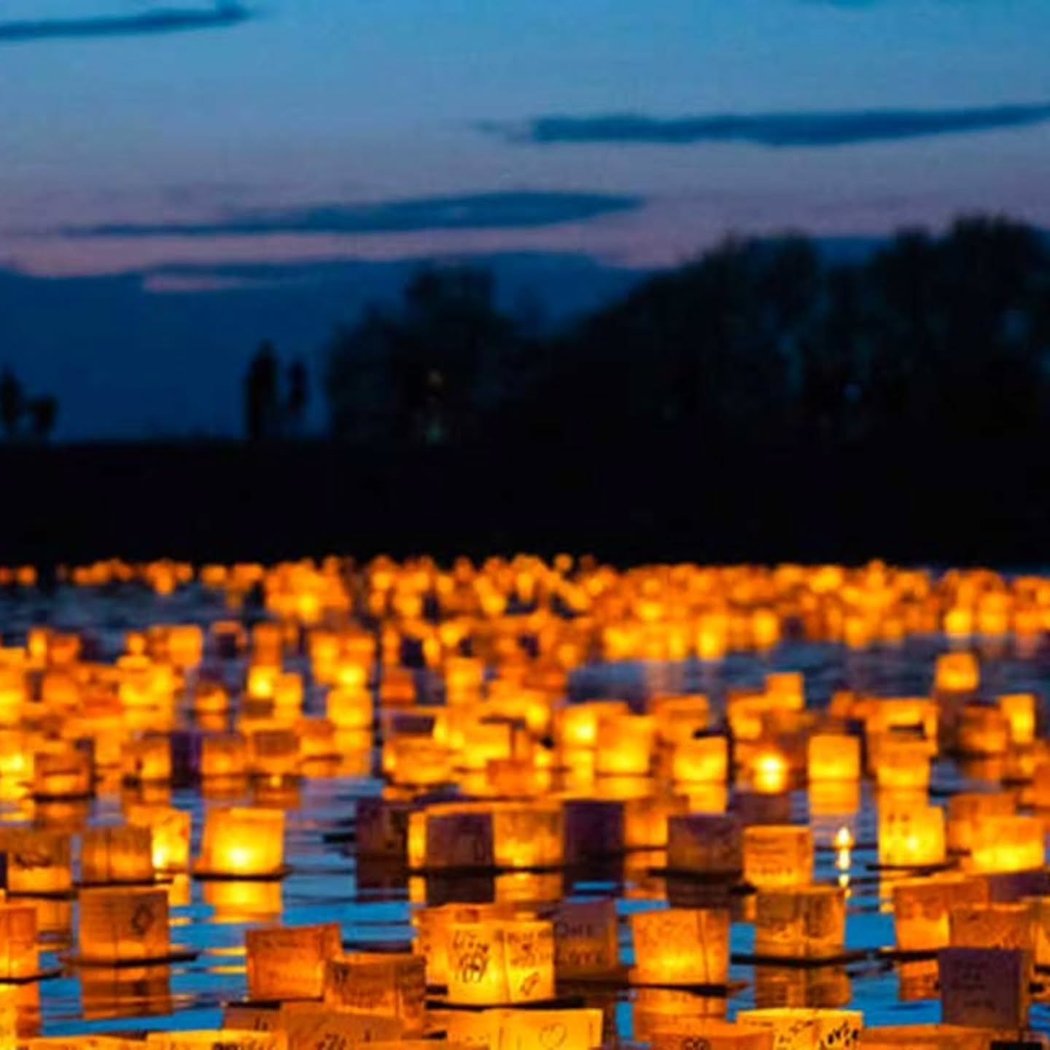 WATER LANTERN FESTIVAL 1