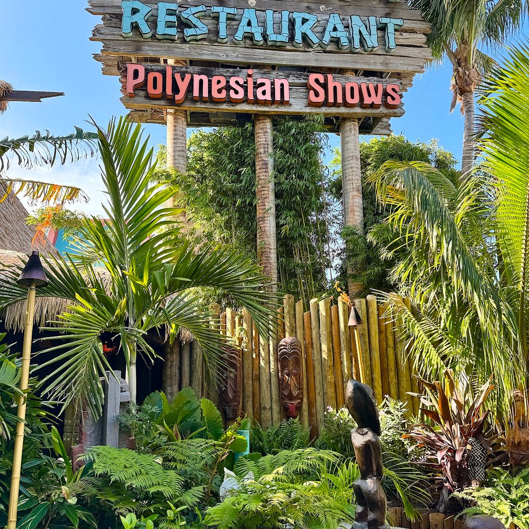 Mai-Kai Car Show & Live Music 3