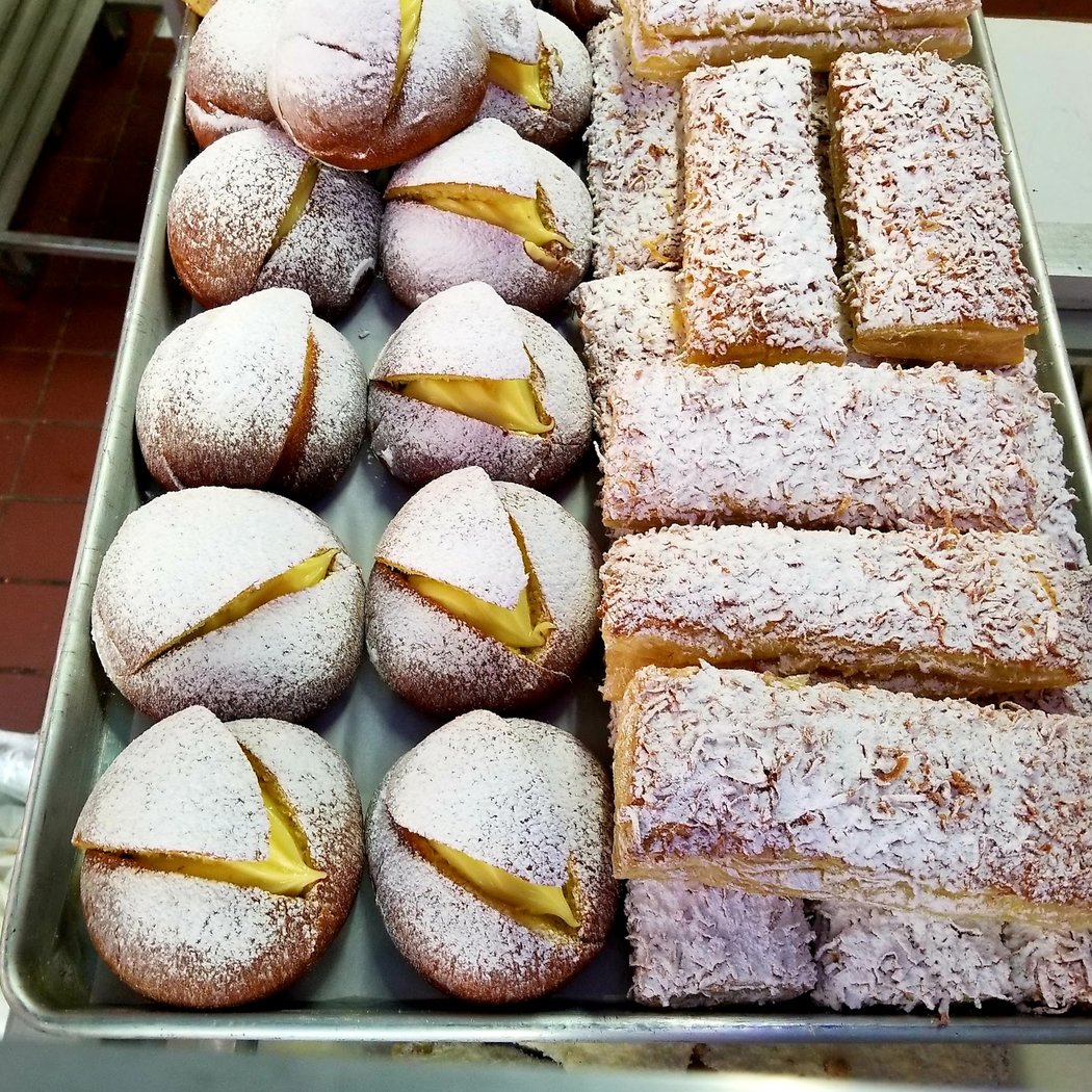 Pasteleria La Favorita 1