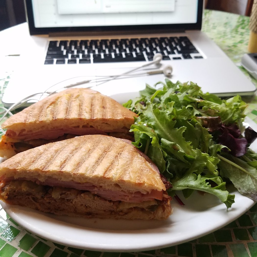 Woody's Cafe 1