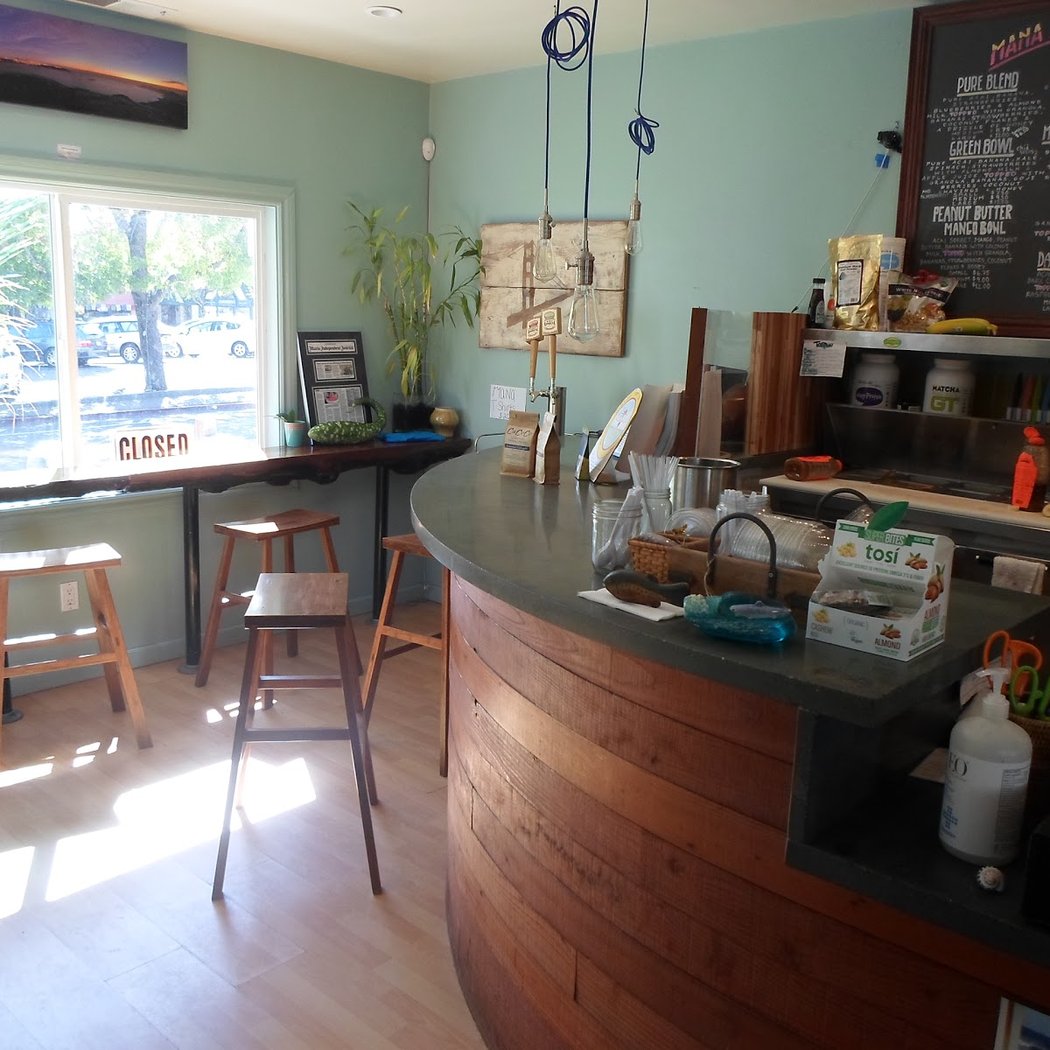 Mana Bowls Acai Cafe 2
