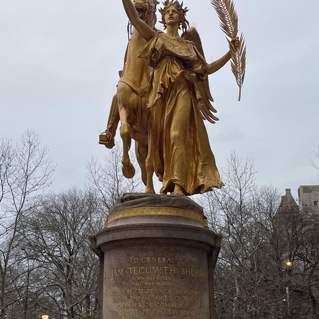 Grand Army Plaza 3