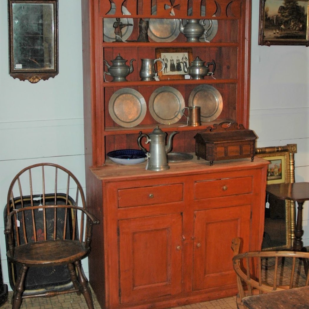 Dan & Karen Olson Antiques - Newburgh, NY 3