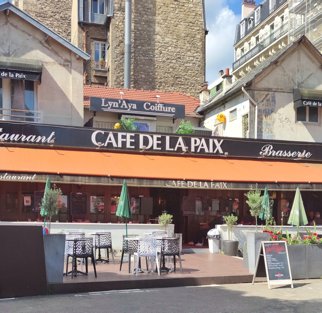 Le Café De la Paix 3