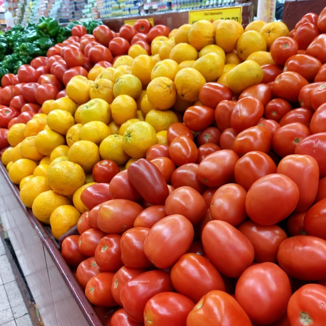 Dan's Supermarket 1