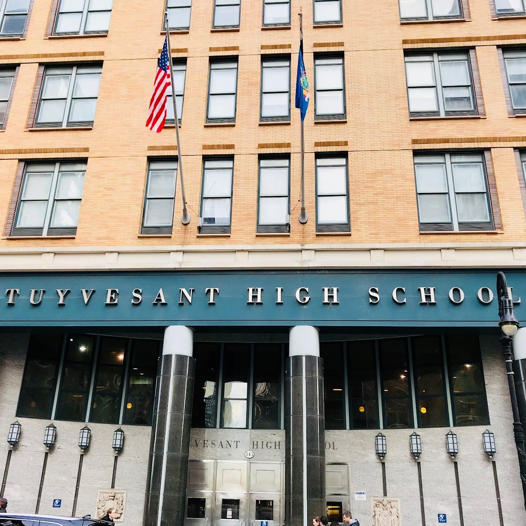Exploring the Secrets of TriBeCa: Lofts, Artists, & Alleyways 2