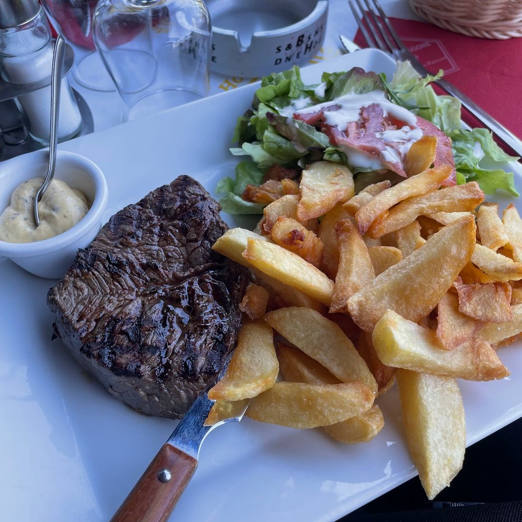 Le Pentagone 1