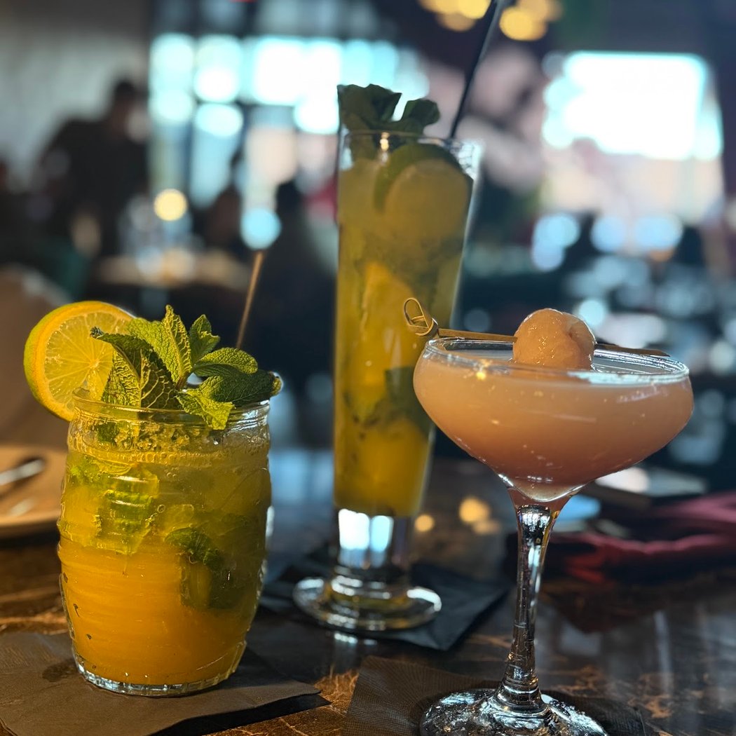 Weekend Brunch Service 5
