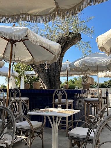 Le Jardin de la Paillote Bleue 2