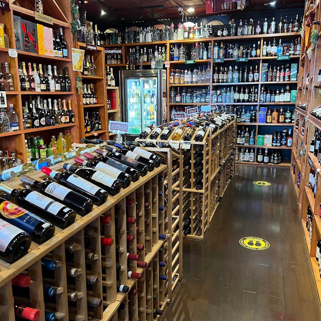 Aroma Liquors 3