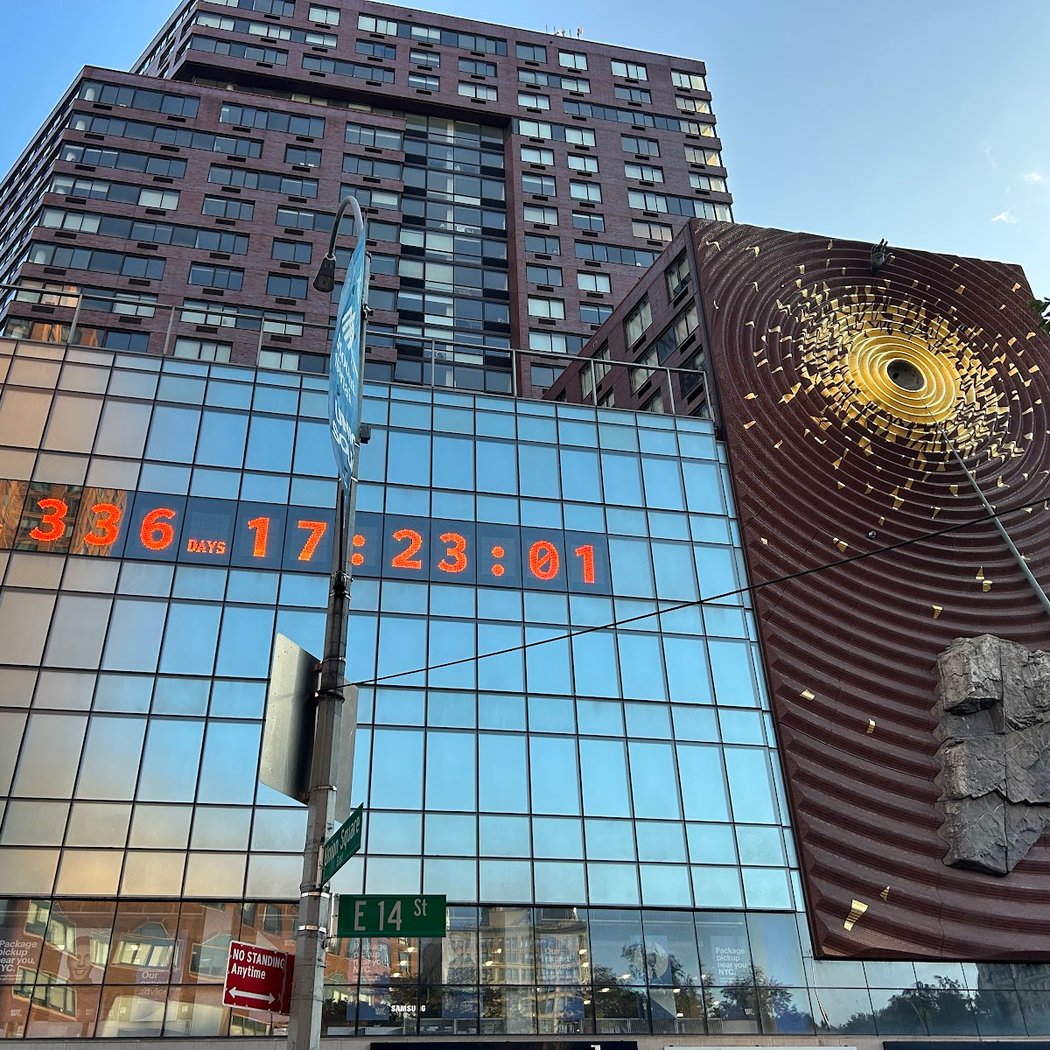 Union Square Metronome 2
