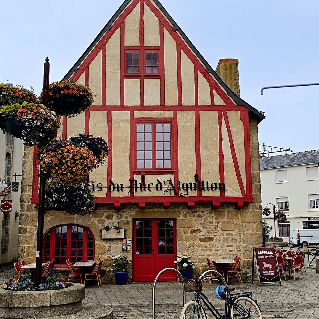 LE RELAIS DU DUC DE L'AIGUILLON 3