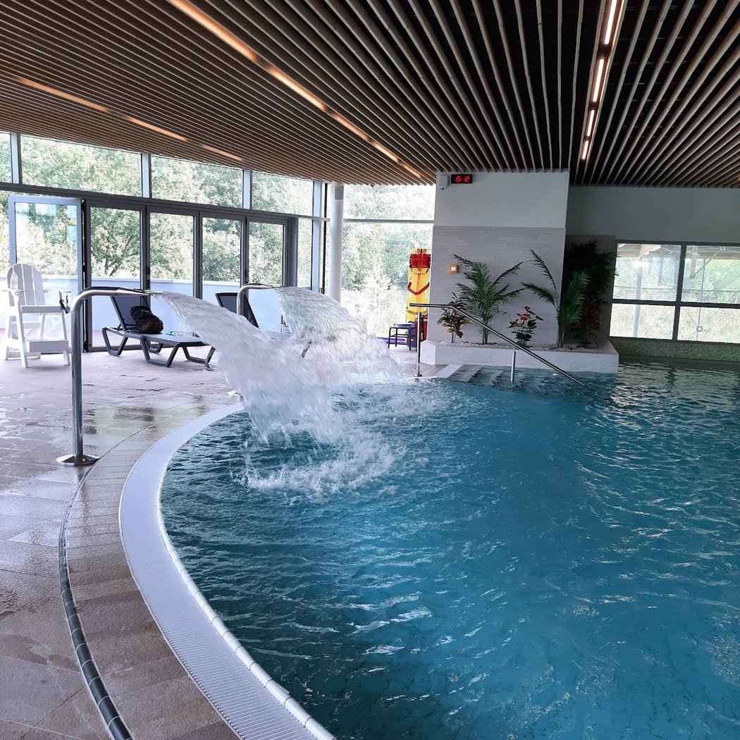 AQUAVAL ( Aquatic Center Alice-Miliat ) 3