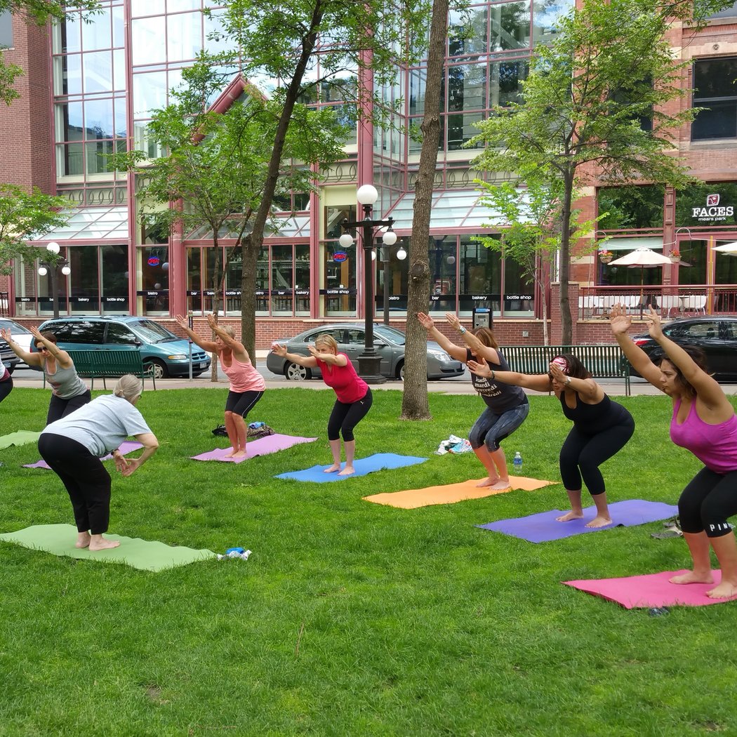 Lunch on the Lawn: Free Yoga at Mears Park 1