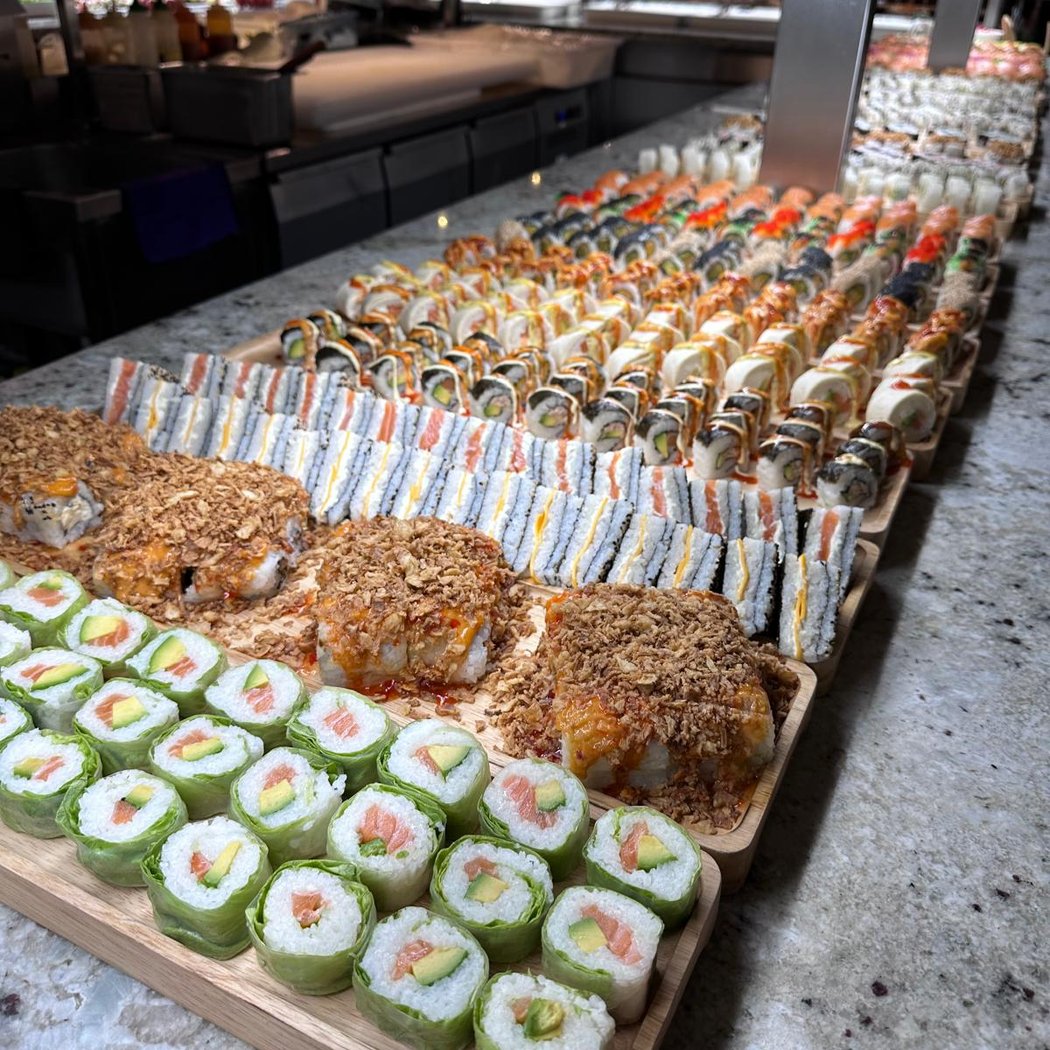 Royal Buffet Chasseneuil du Poitou 1
