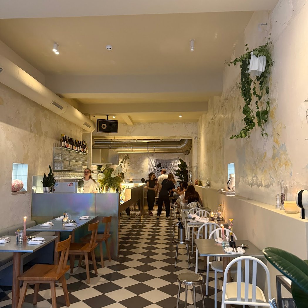 Courage Bistro 2