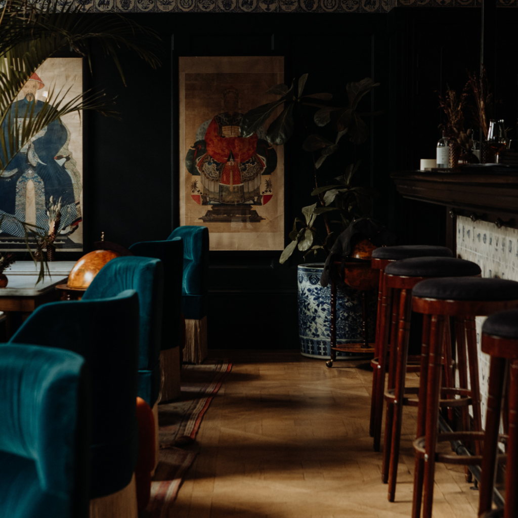 Bar 1802 5