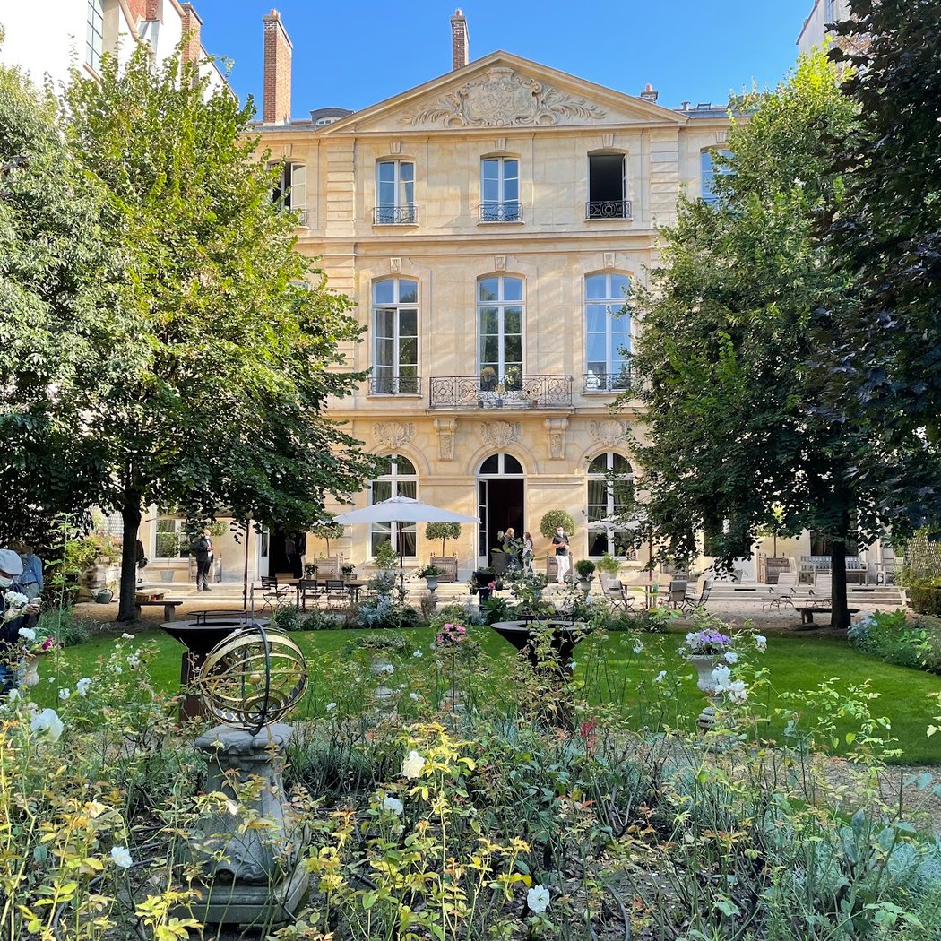 Hôtel d'Avaray 2
