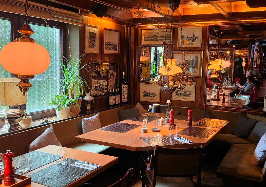 Old Commercial Room 3