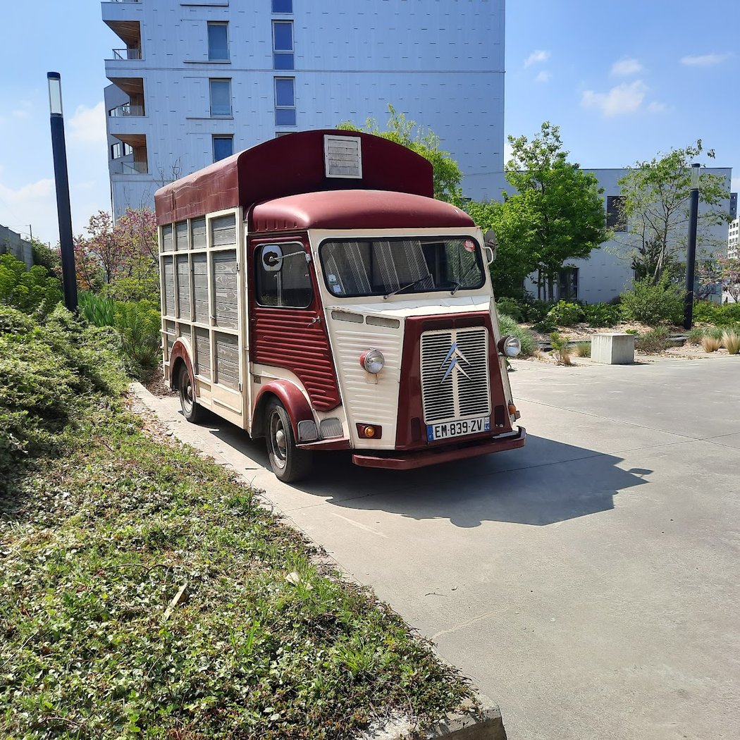 Messieurs Dam's Foodtruck & Traiteur 2