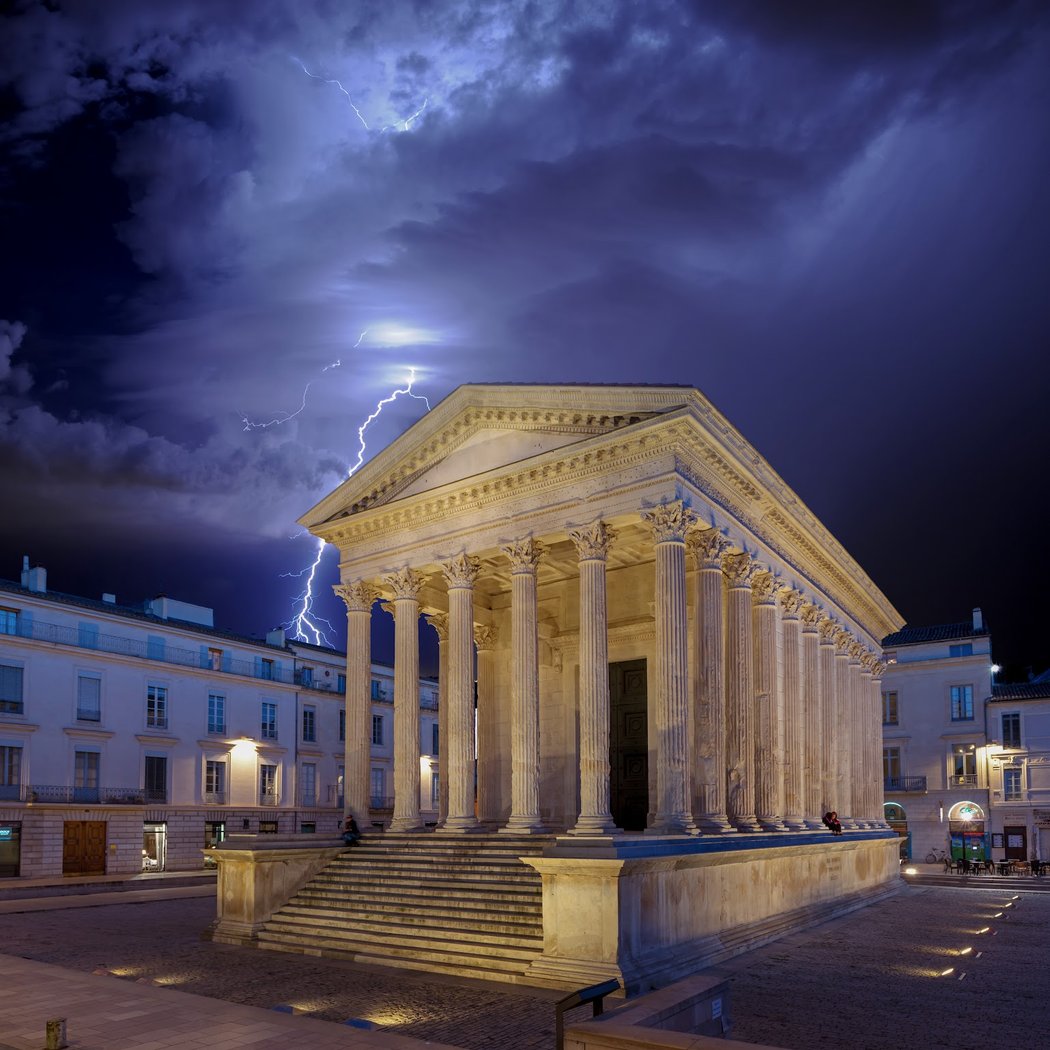 Maison Carrée 1