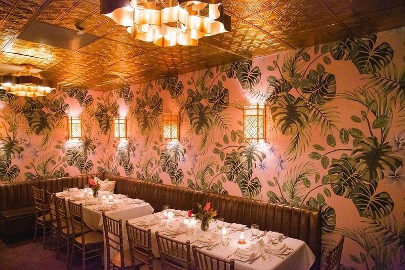 Leo's Oyster Bar 3