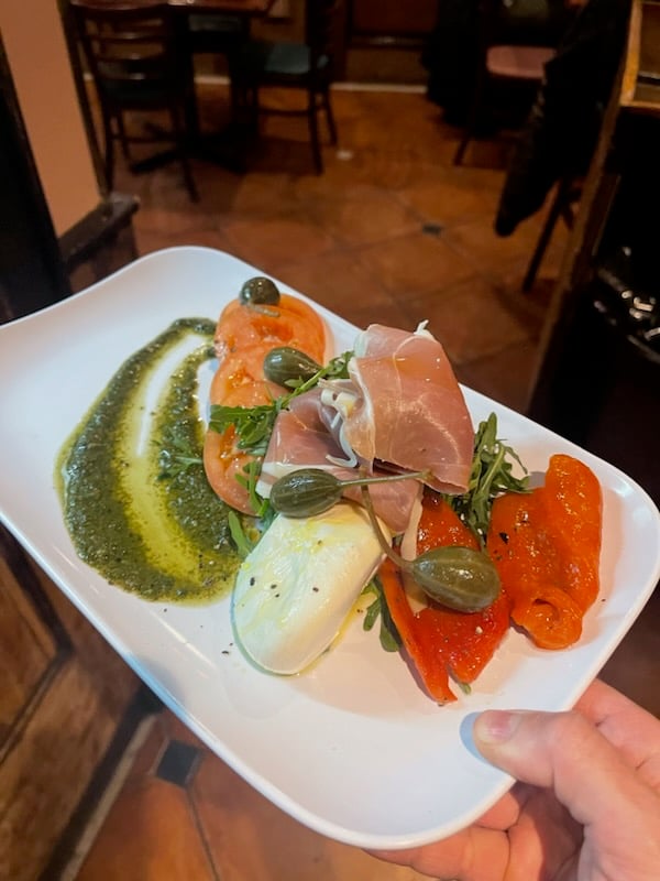 SAGRES BAR AND GRILL 3