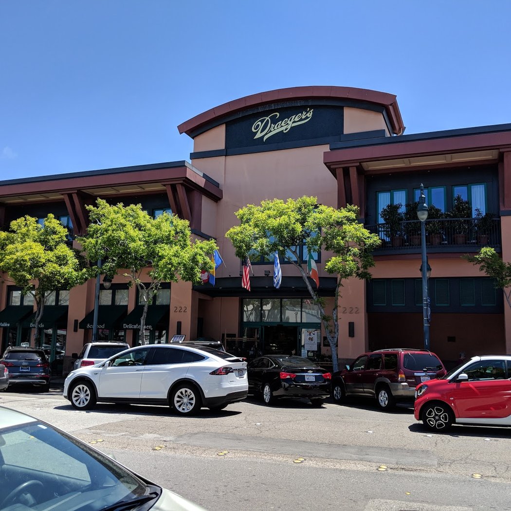 Draeger's Market 2