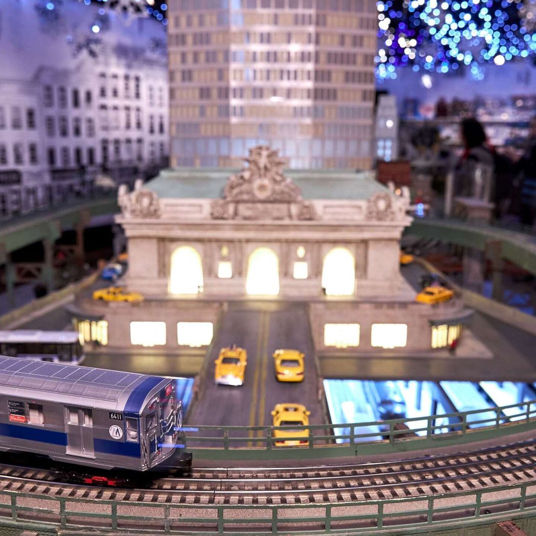 Holiday Train Show 1