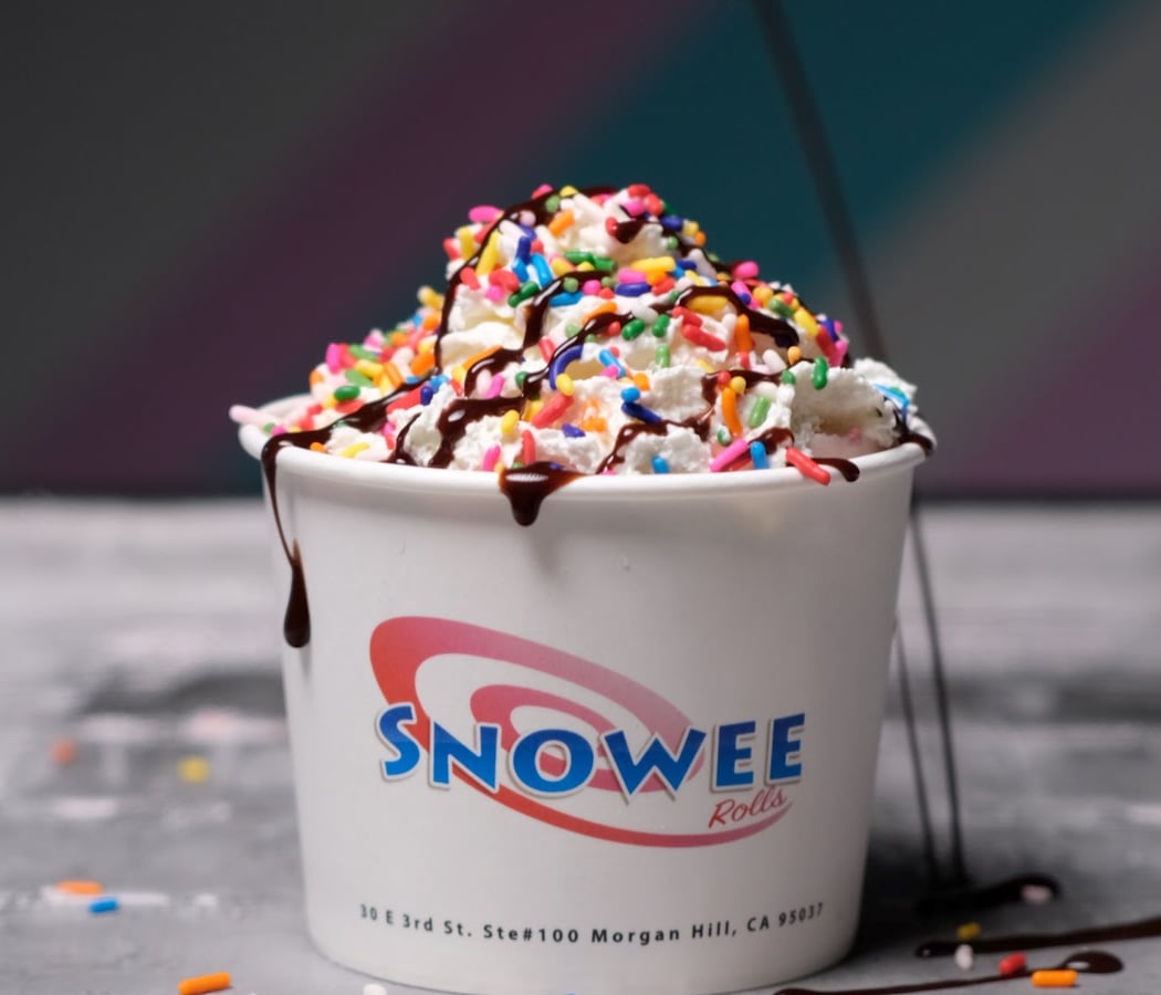 Snowee Rolls 1