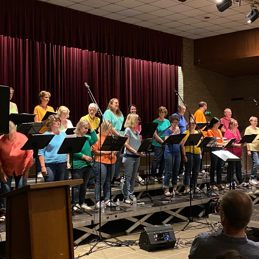 Sing and Smile Chorale 2