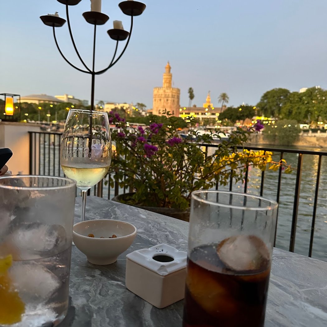 Calle Betis 1