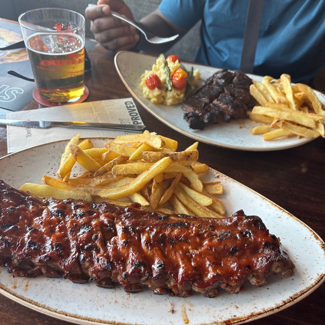 Tony Roma's 1