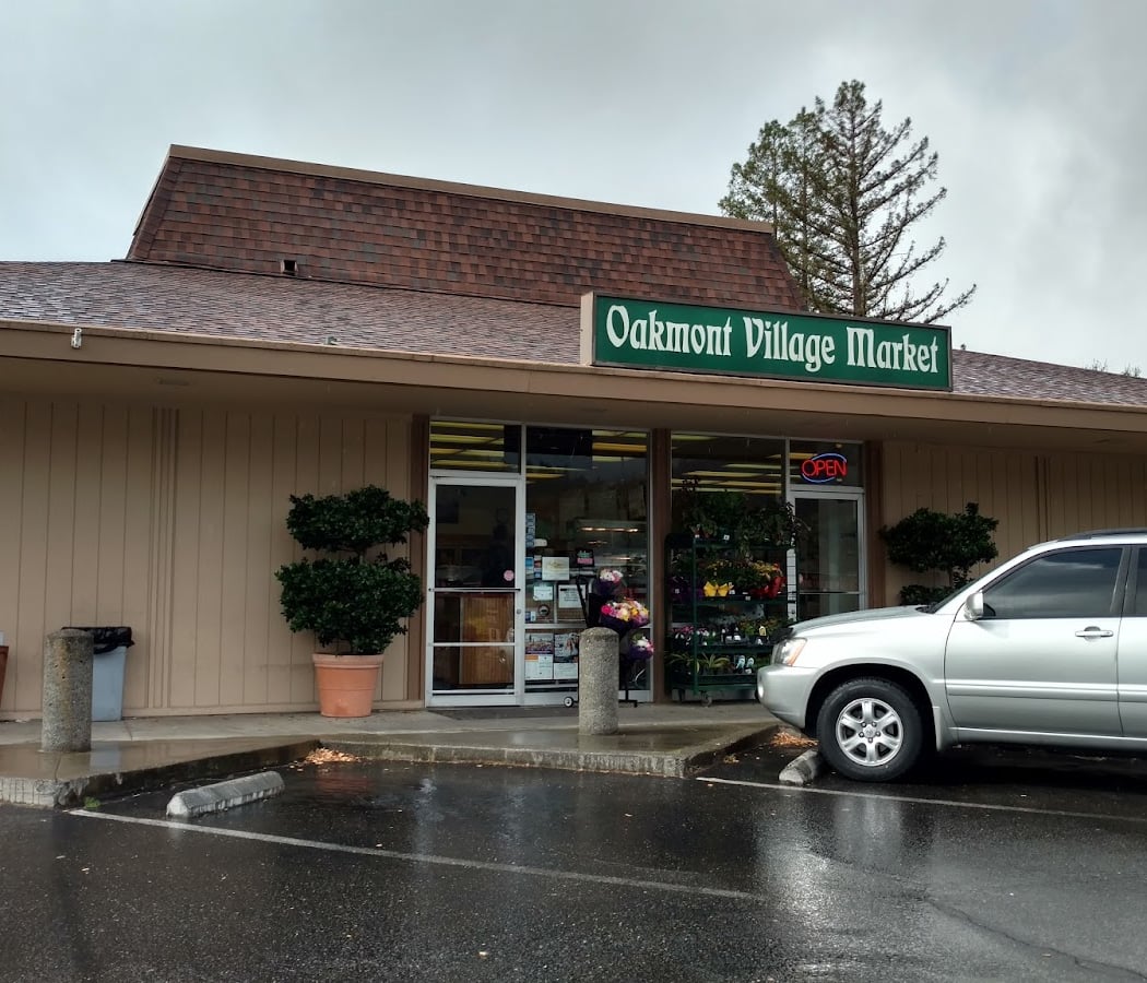 Oakmont Village Market 2