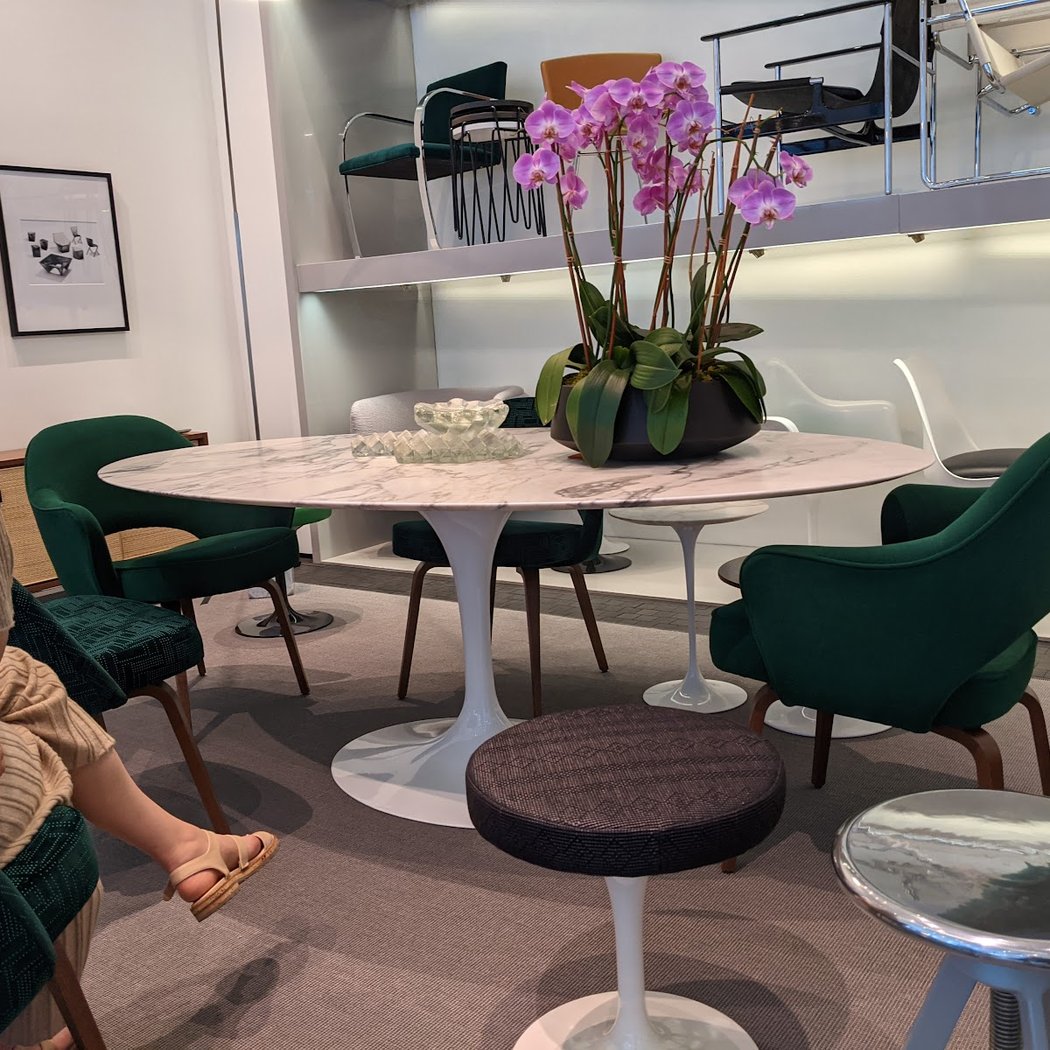 Knoll Retail Store 3