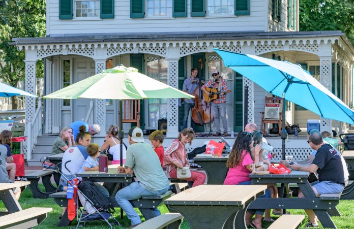 Naper Settlement Farmers Market 3
