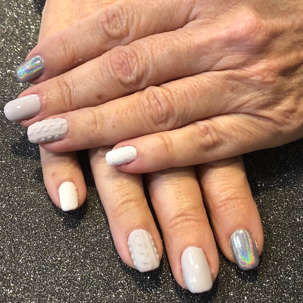 Nails Hand 2