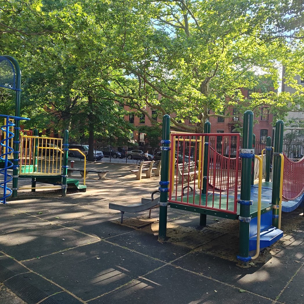 Edmonds Playground 2
