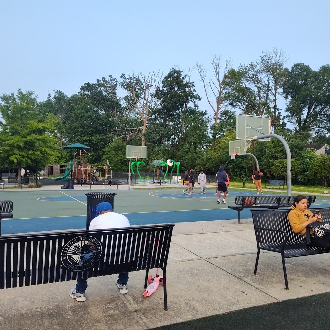 Basketball court 1