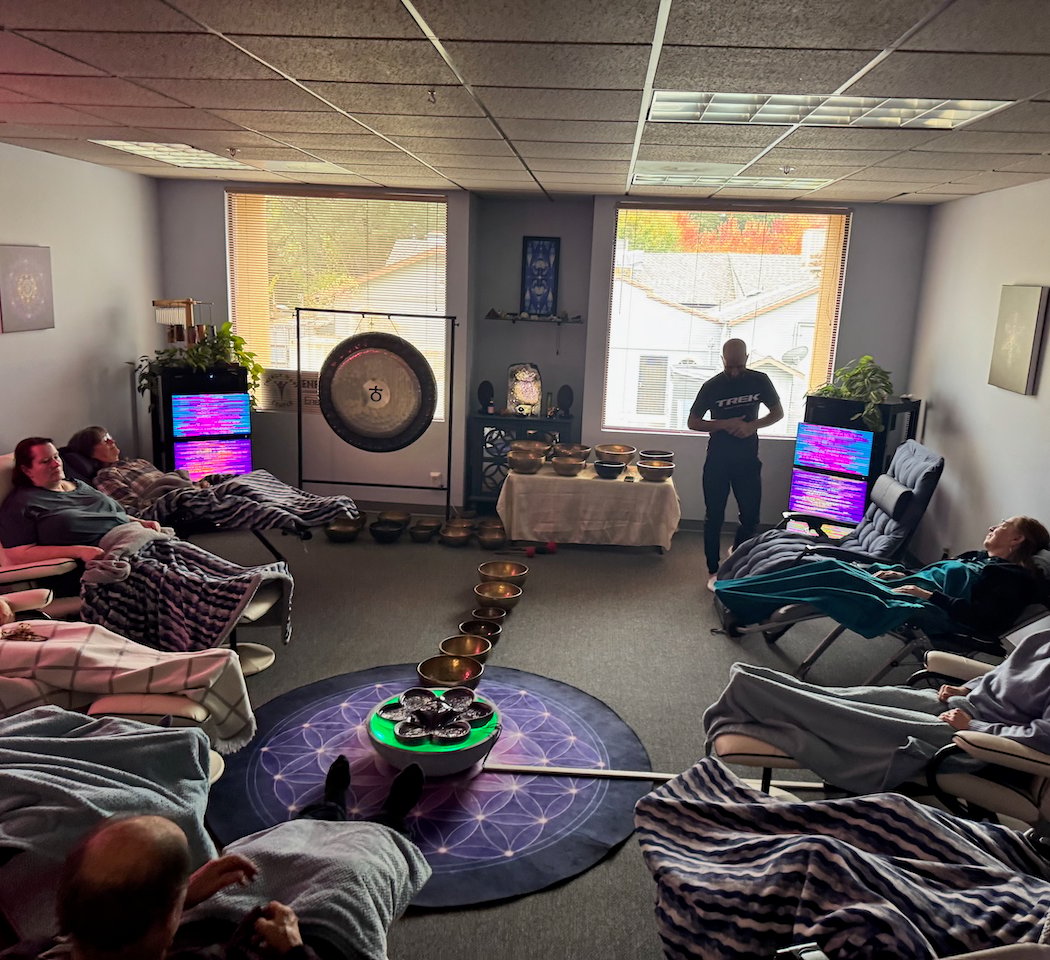 Group Hypnosis plus Soundbath with Eostar Kamala 3