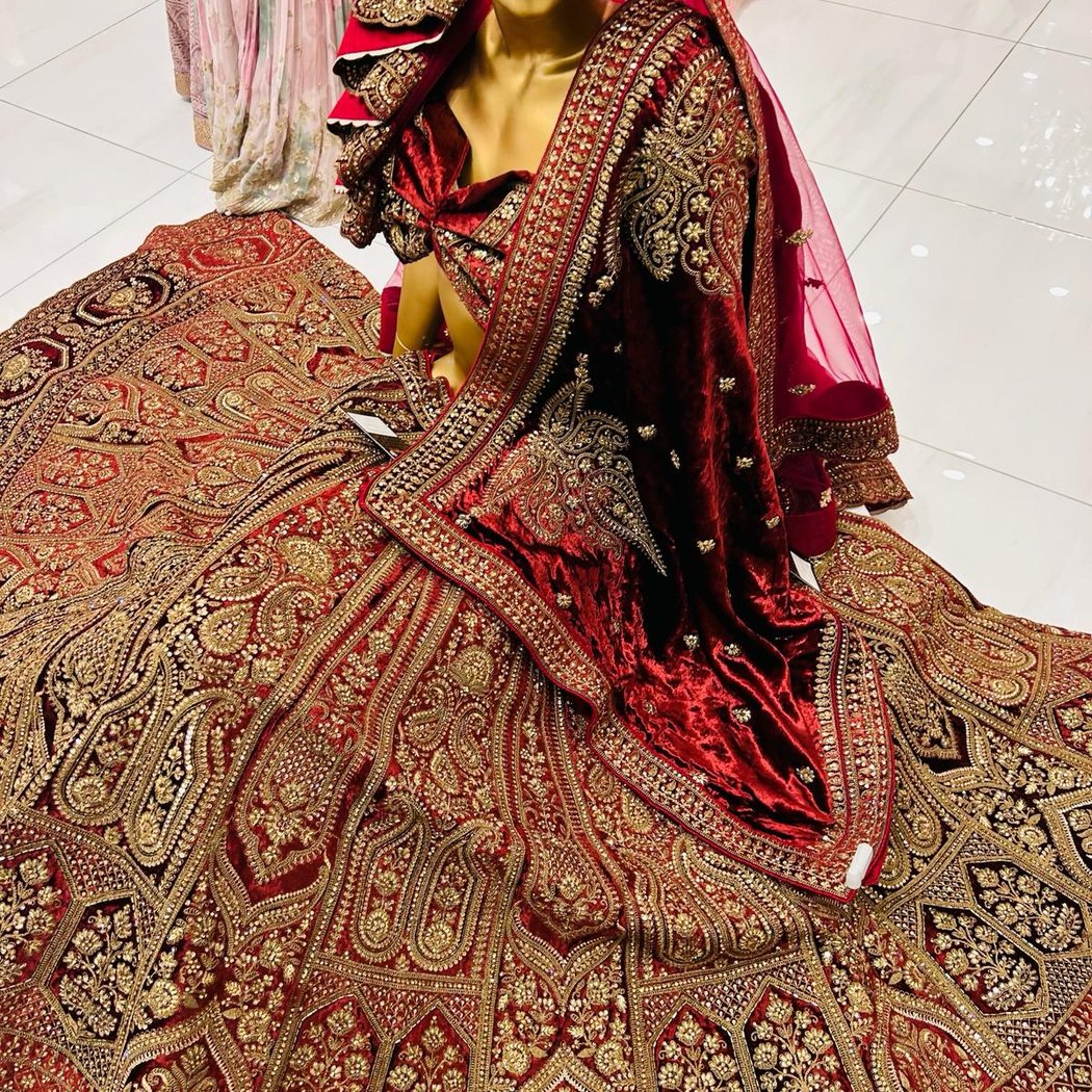 Kapoor Vastralaya 1