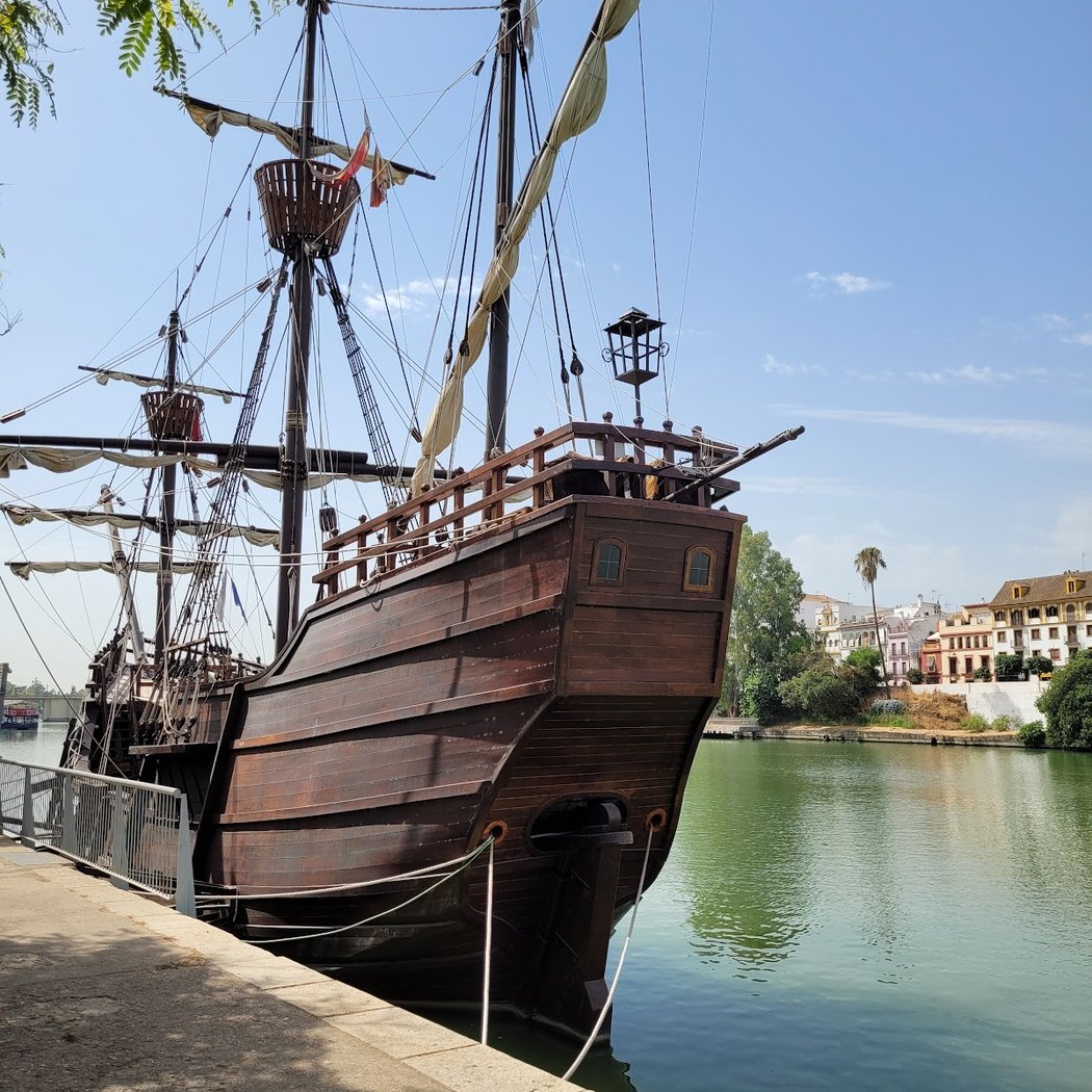 Paseo de Cristóbal Colón 2